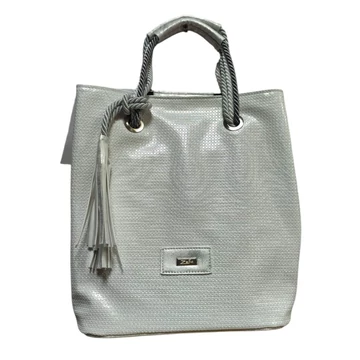 Zellia Kézi és Válltáska