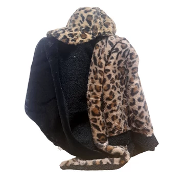 Női sál fekete/leopárd mintás