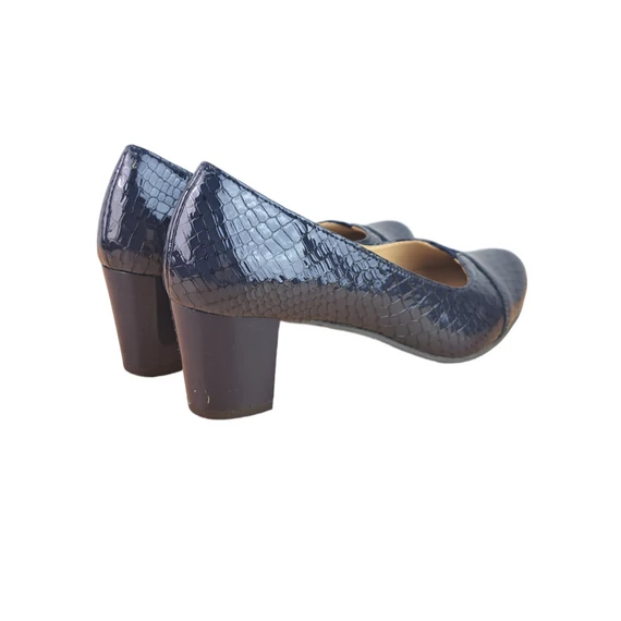 Betty magassarkú cipő