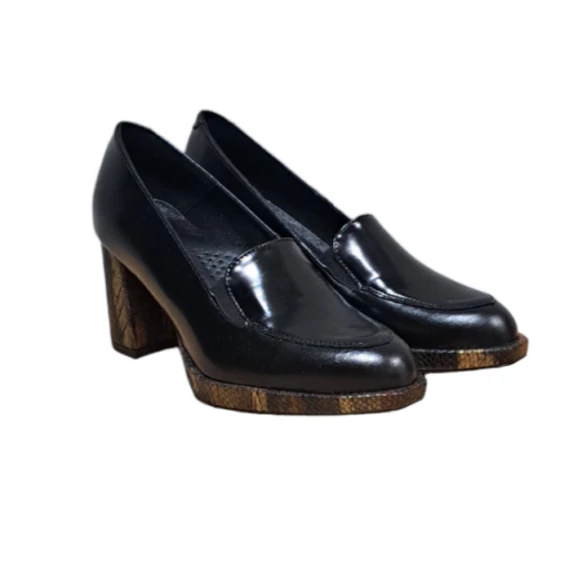 Mona Lisa magassarkú  cipő