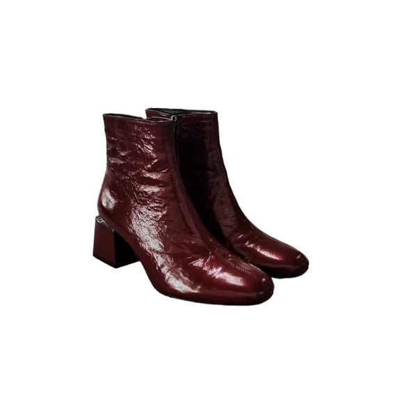 Lucia Bosetti Bokacsizma