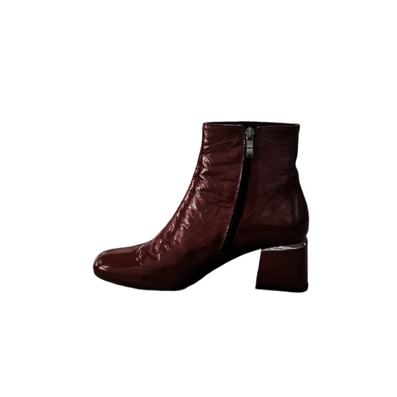 Lucia Bosetti Bokacsizma