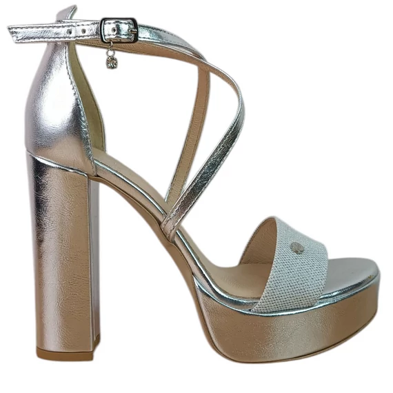 L'art shoes magassarkú szandál