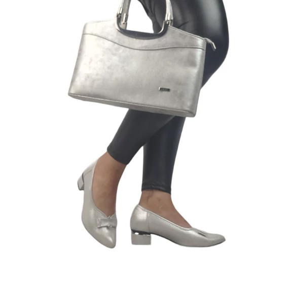 Mona Lisa kockasarkú cipő