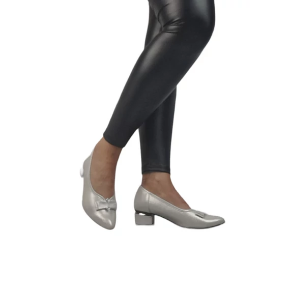 Mona Lisa kockasarkú cipő