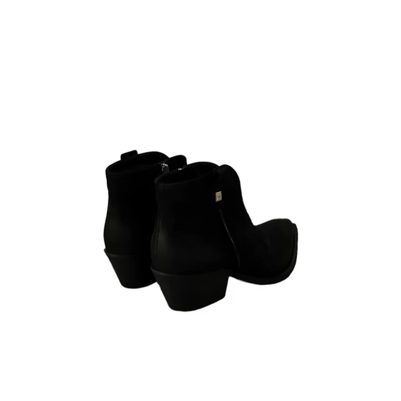 Claudio Dessi Bokacsizma