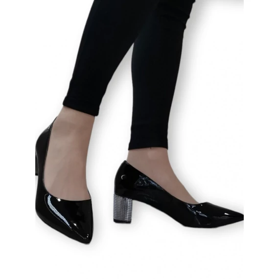 L'art shoes kockasarkú cipő