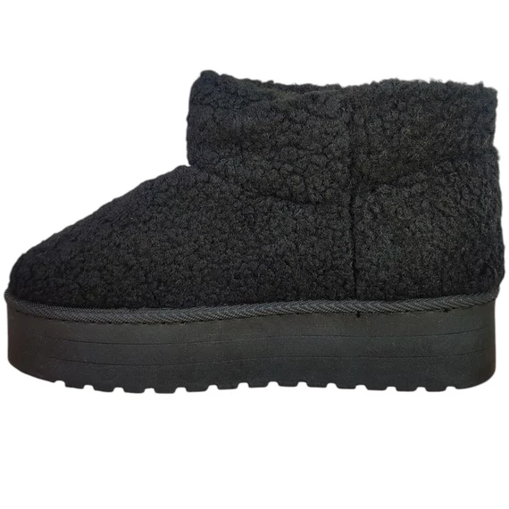 Yolera Női Csizma (fekete)