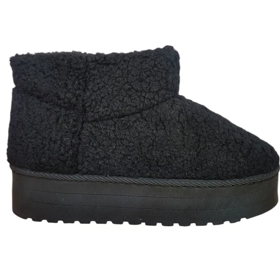 Yolera Női Csizma (fekete)