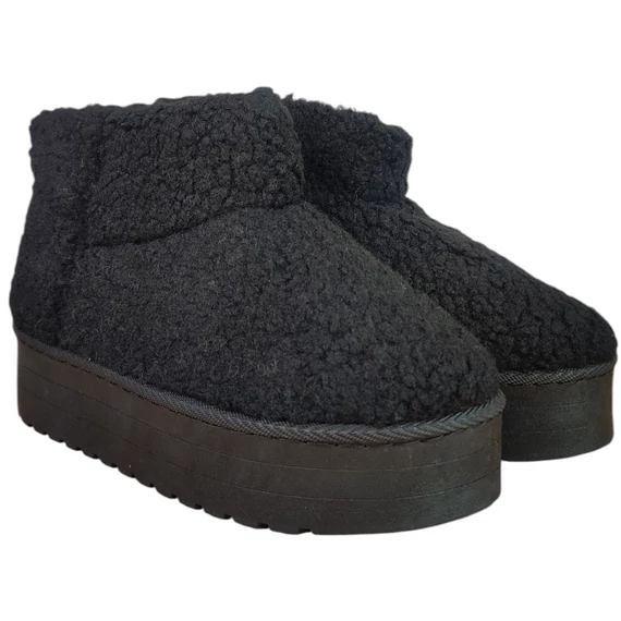 Yolera Női Csizma (fekete)