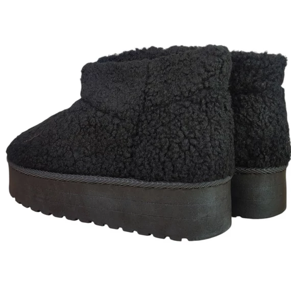 Yolera Női Csizma (fekete)