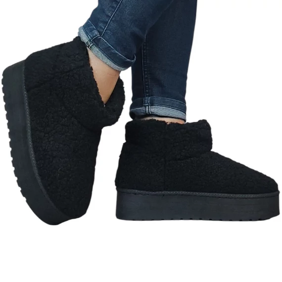 Yolera Női Csizma (fekete)