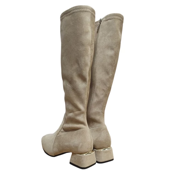 Női Hosszúszárú Bőrcsizma