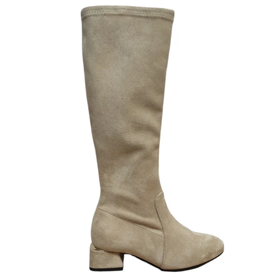 Női Hosszúszárú Bőrcsizma