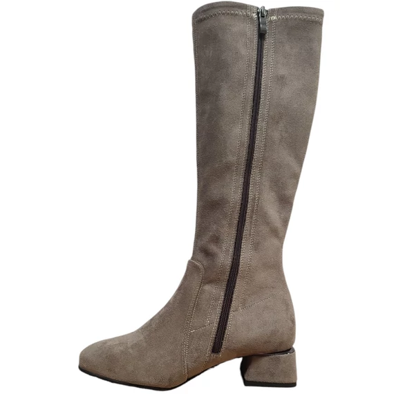 Női Hosszúszárú Bőrcsizma