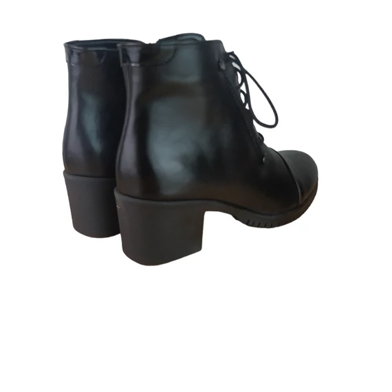 Betty magassarkú bokacsizma