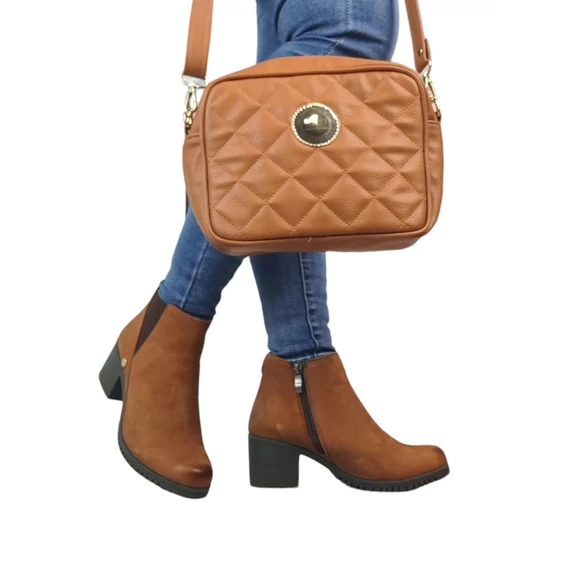 Betty magassarkú bokacsizma