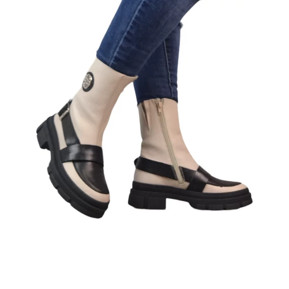 Carla Ricci bokacsizma