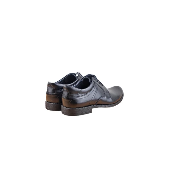 Elegante férfi cipő