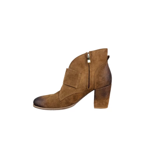 Esquisite magassarkú bokacsizma