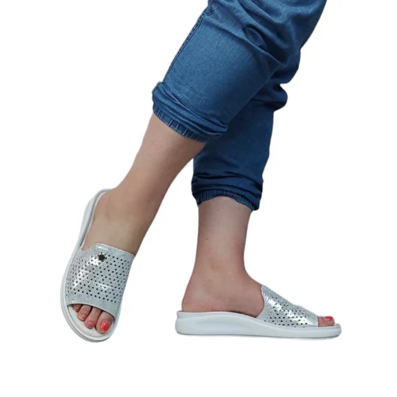 L'art/B lapos papucs