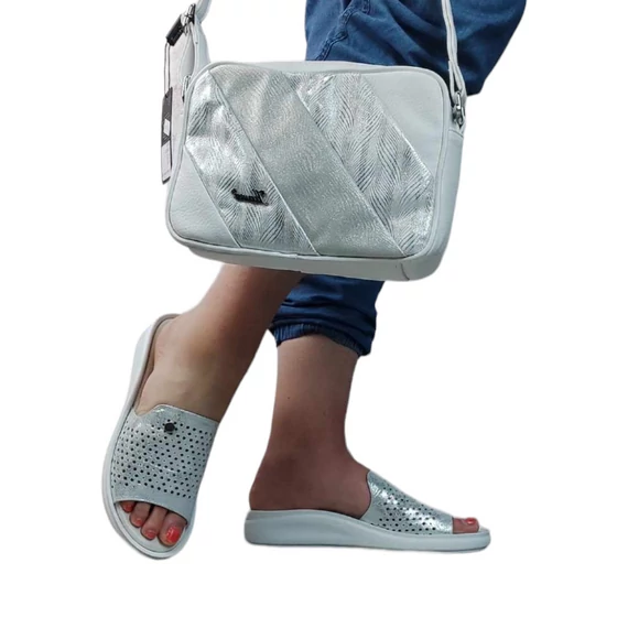 L'art/B lapos papucs