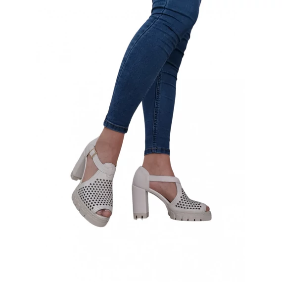 L'art Shoes Magassarkú szandál